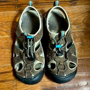 Womens Keen Newport H2 Brown Leather Outdoor Hiking Shoes Sandals